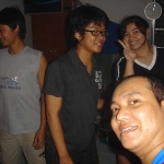 ยิ้มหน้าบาน